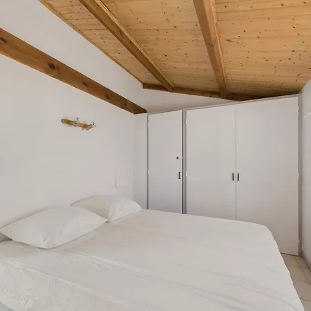 500 M De La Plage, 2 Adultes 2 Enfants شقة