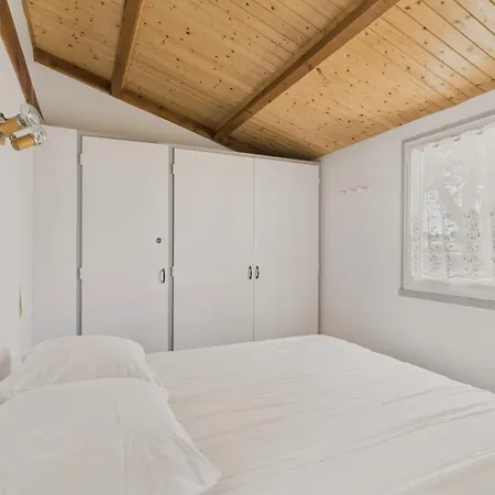 500 M De La Plage, 2 Adultes 2 Enfants *