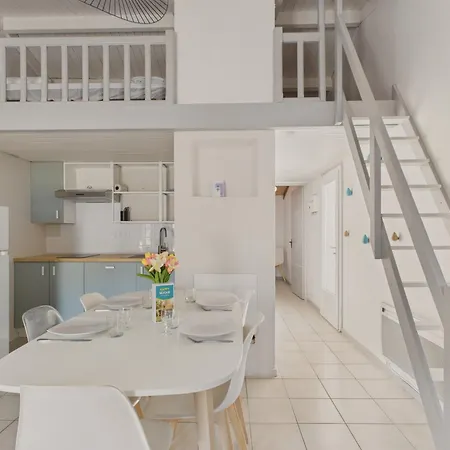 500 M De La Plage, 2 Adultes 2 Enfants شقة